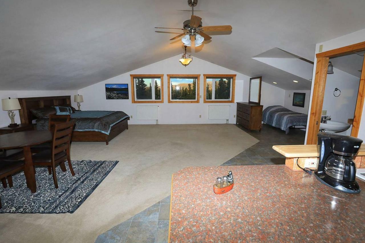 Denali King Suite With Amazing Views Хили Экстерьер фото
